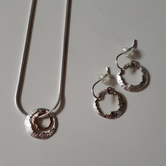 Ireland Martina Hamilton collection - Picture 2 of 4